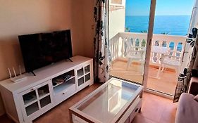 Estudio Delante Del Mar